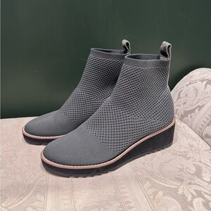 Eileen Fisher Textured Gray Ankle Booties